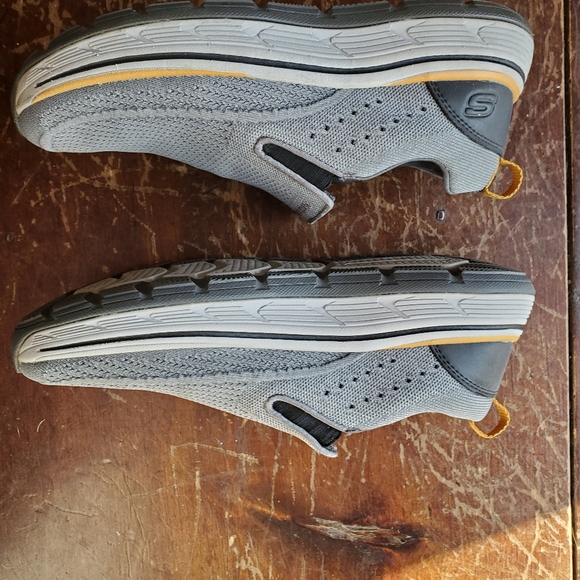 Sketchers Gogamat Arch Men's Sneakers Size 10 | Relaxed Fit - Picture 4 of 7